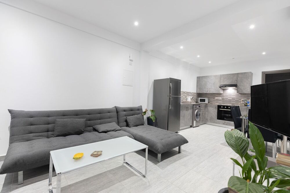 Айя-Напа: Ayia Napa Center Luxury Suites