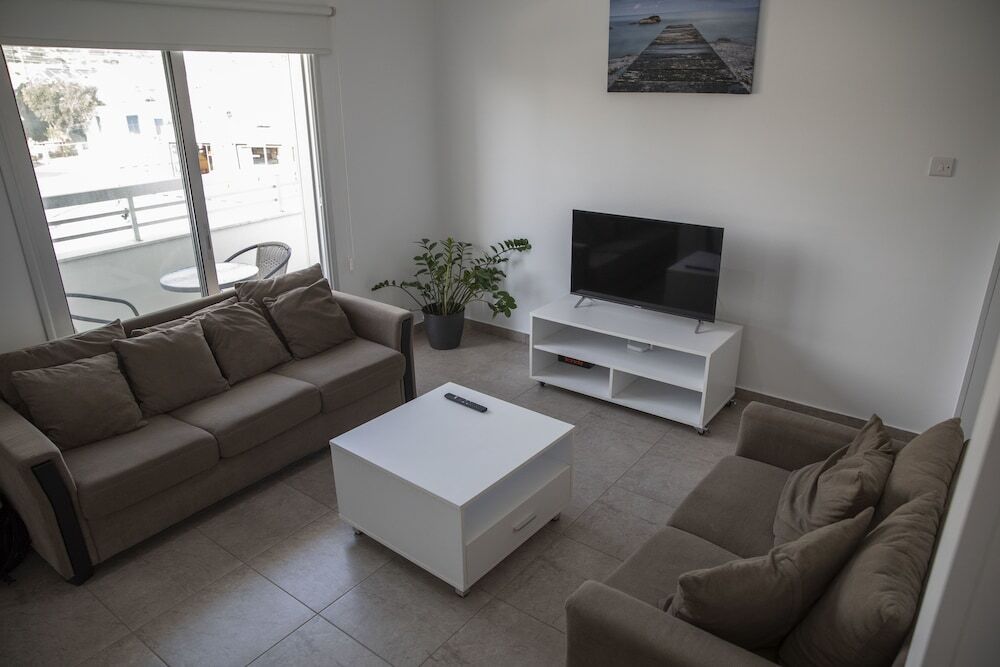 Айя-Напа: Ayia Napa Center Luxury Suites