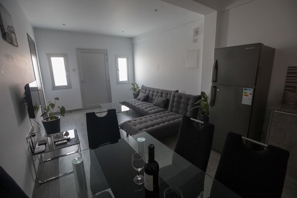 Айя-Напа: Ayia Napa Center Luxury Suites