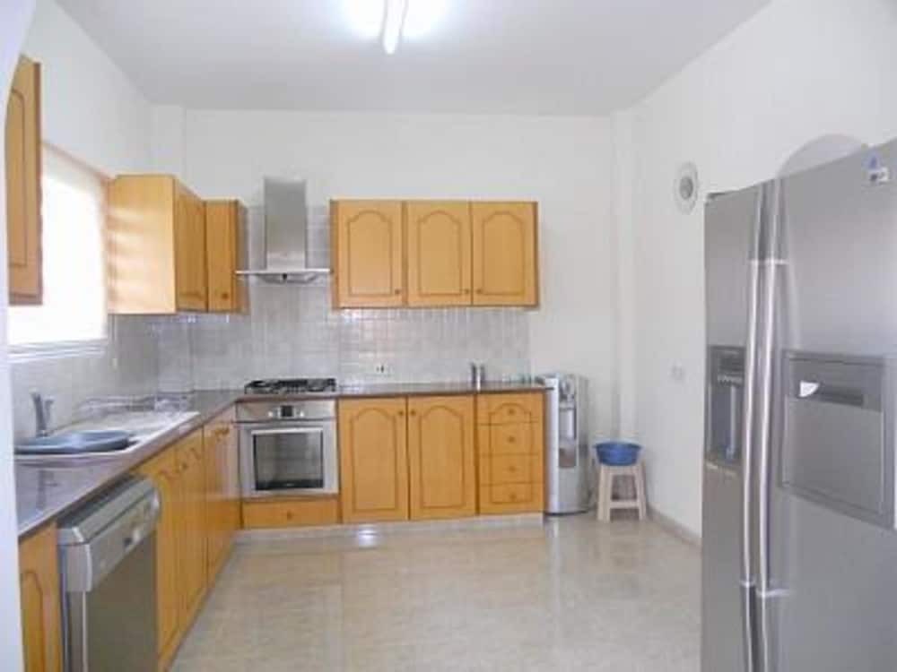 Хлорака: 3 Bed Villa 10 Minutes Drive From Beautiful Beach