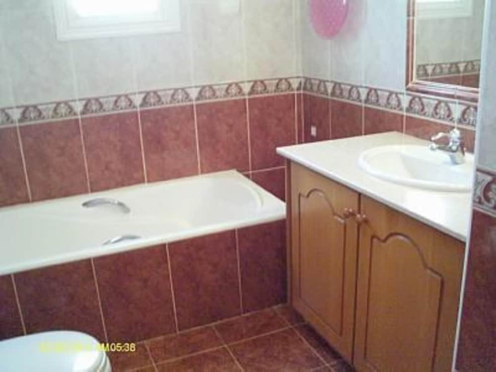 Хлорака: 3 Bed Villa 10 Minutes Drive From Beautiful Beach