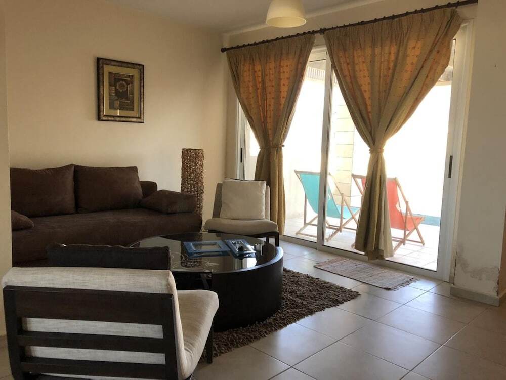 Терсефану: Lux Country Condo