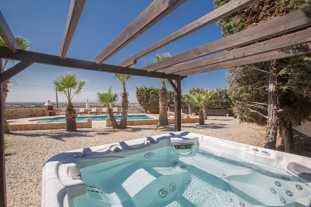 Протарас: Villa for Rent in Protaras 1309