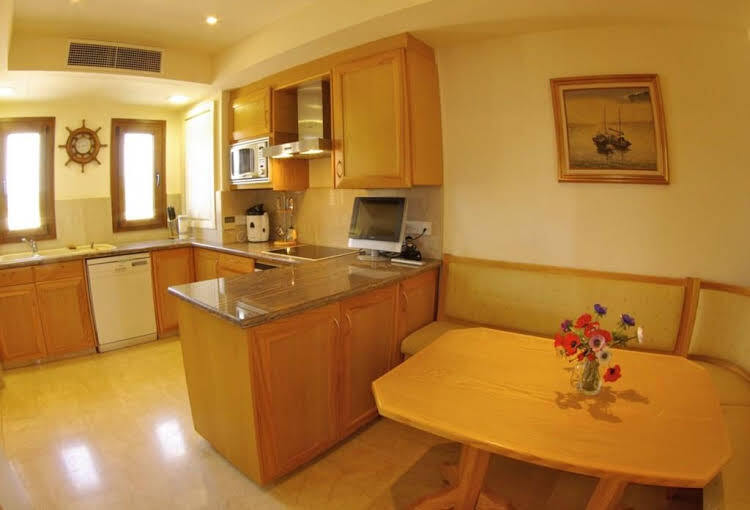 Куклия: 3 BR Junior Villa - Pelican Heights - APH 3590