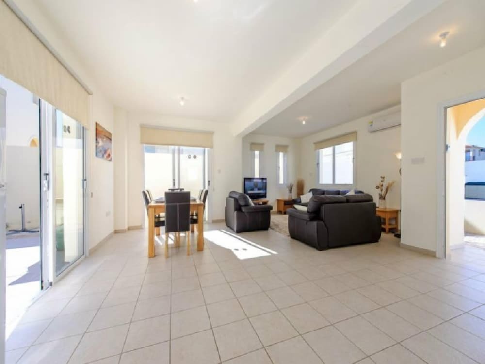 Протарас: Cyprus Villa Dafni 38 Gold