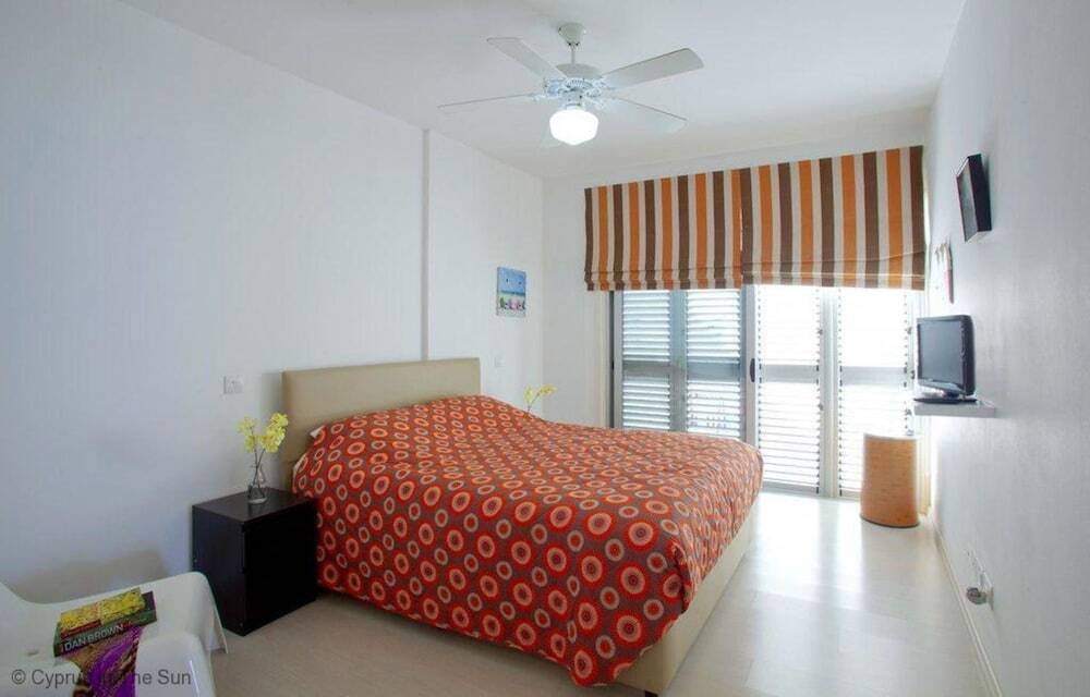 Паралимни: Apartment Trident 4 Gold