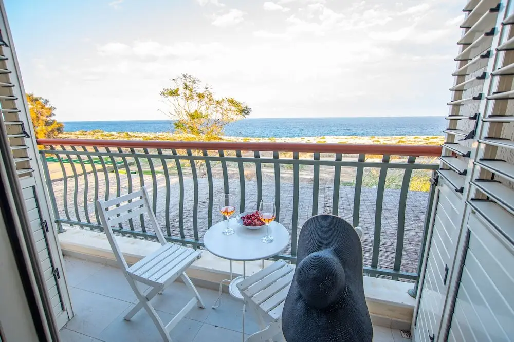 Протарас: Artisan No 6 First Line Seafront villa