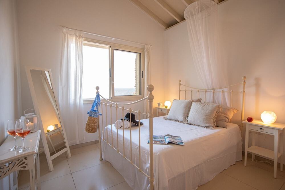 Протарас: Artisan No 6 First Line Seafront villa