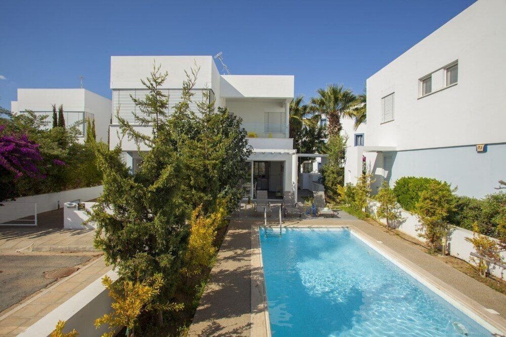 Villa for Rent in Protaras 1018 — фото 1