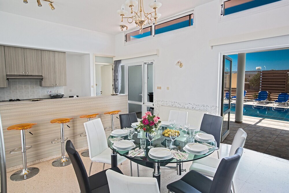 Villa for Rent in Ayia Napa 1201 — фото 1