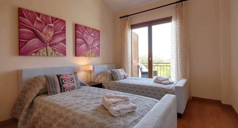 Хлорака: Villa HG12 - Athina