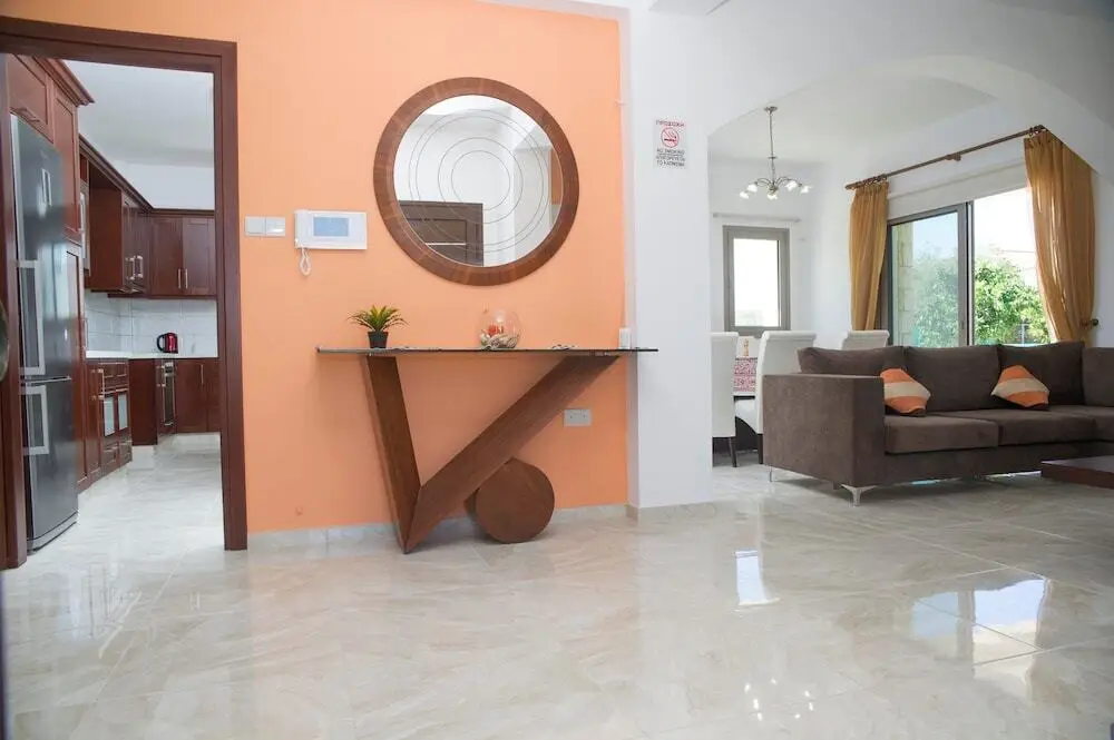 Аргака: Stunning new Beach Front Villa,1st Line to the Beach, Large Pool, Wonderful Area