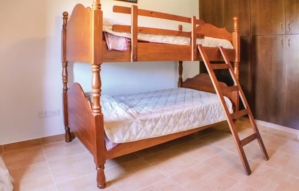 Скарину: Beautiful Home in Maroni Lamaka With Wifi and 4 Bedrooms