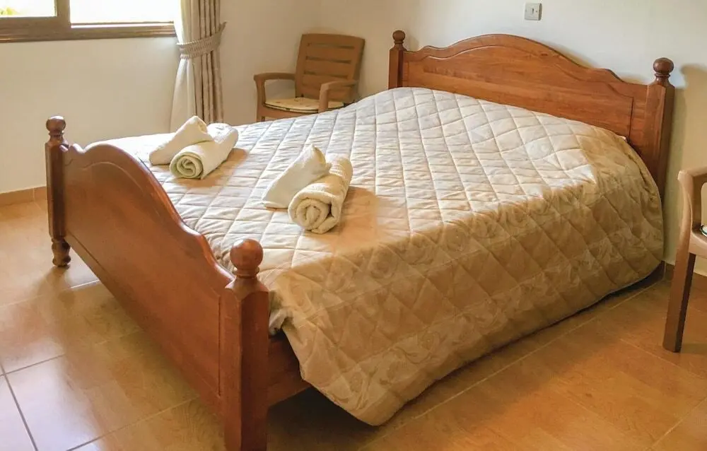 Скарину: Beautiful Home in Maroni Lamaka With Wifi and 4 Bedrooms