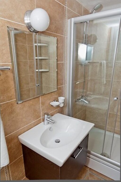 Алсанджак: Fairmont Holiday Village