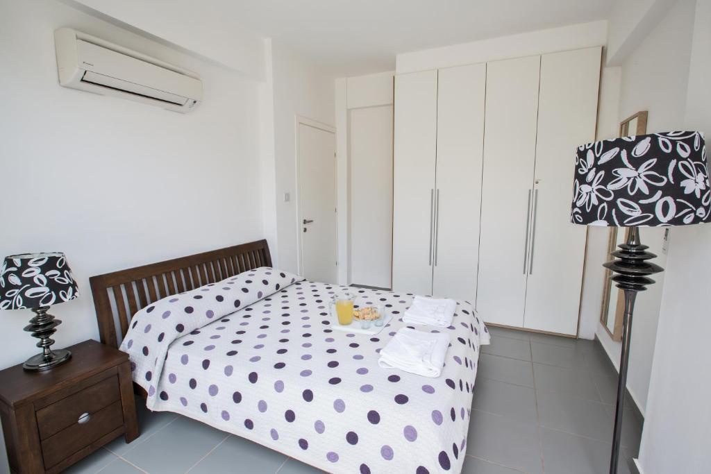 Нео Хорио: Esprit Villa 21