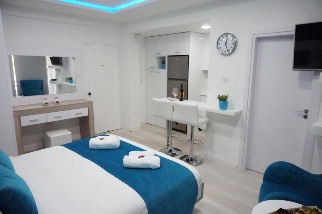 Ларнака: Lazuli Beach Apartment 209