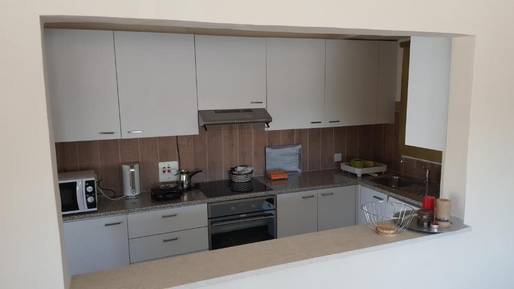 Ларнака: Alex Seaview Apartment 32