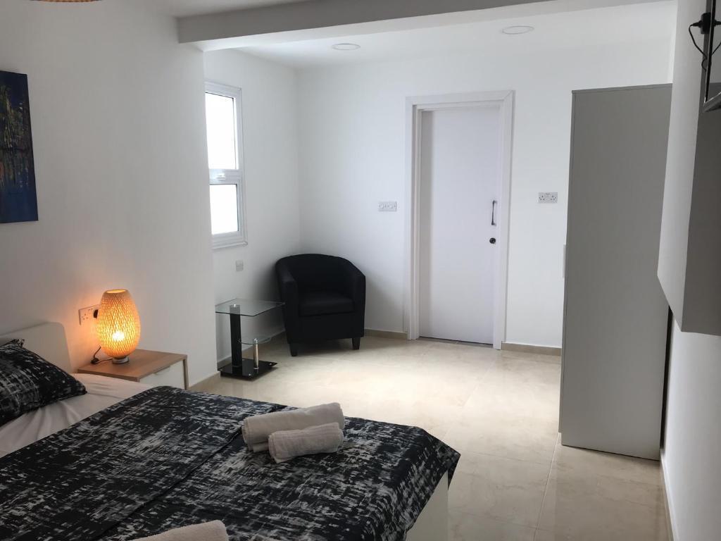 Айя-Напа: Villa Nissi Beach 28