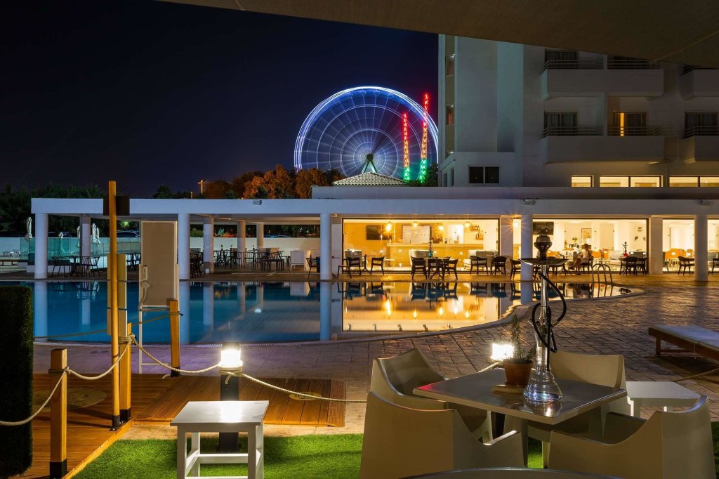 Айя-Напа: Piere Anne Beach Hotel