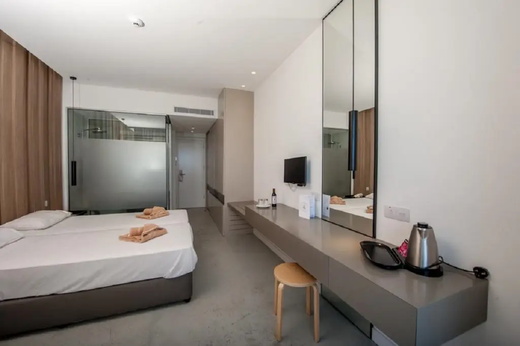 Айя-Напа: Piere Anne Beach Hotel