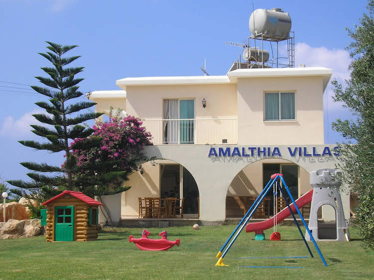 Пейя: Villa Anthia