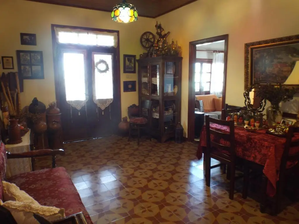 Какопетрия: The Pomegranate's House