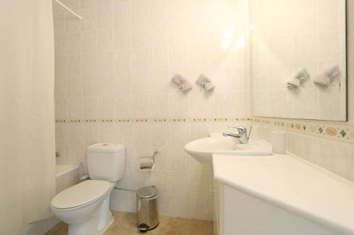 Пафос: Limnaria Gardens B