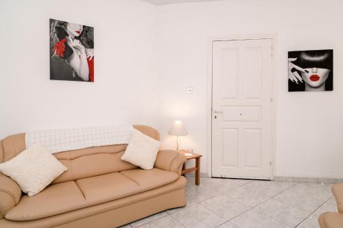 Пафос: Sue's Apartment