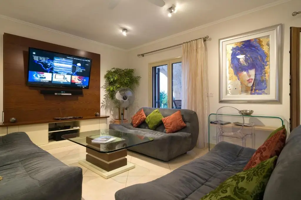 Куклия: 5 bedroom Villa Rio with large private pool and hot tub, Aphrodite Hills Resort