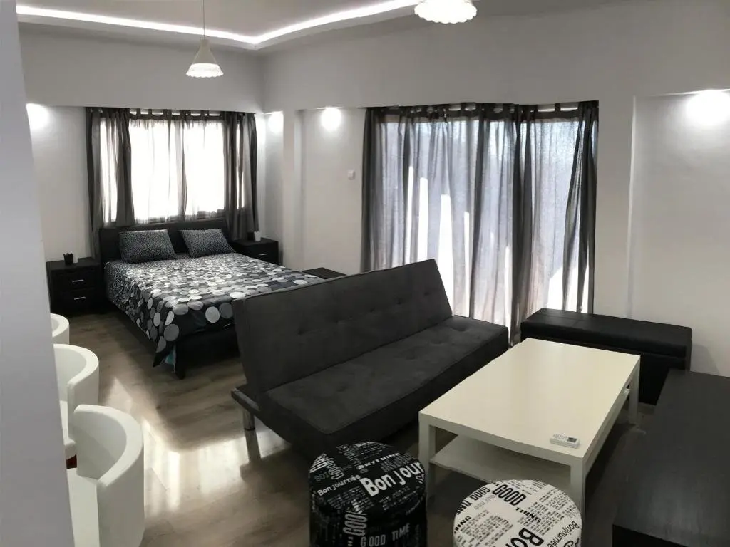 Пафос: Papadavid Apartments