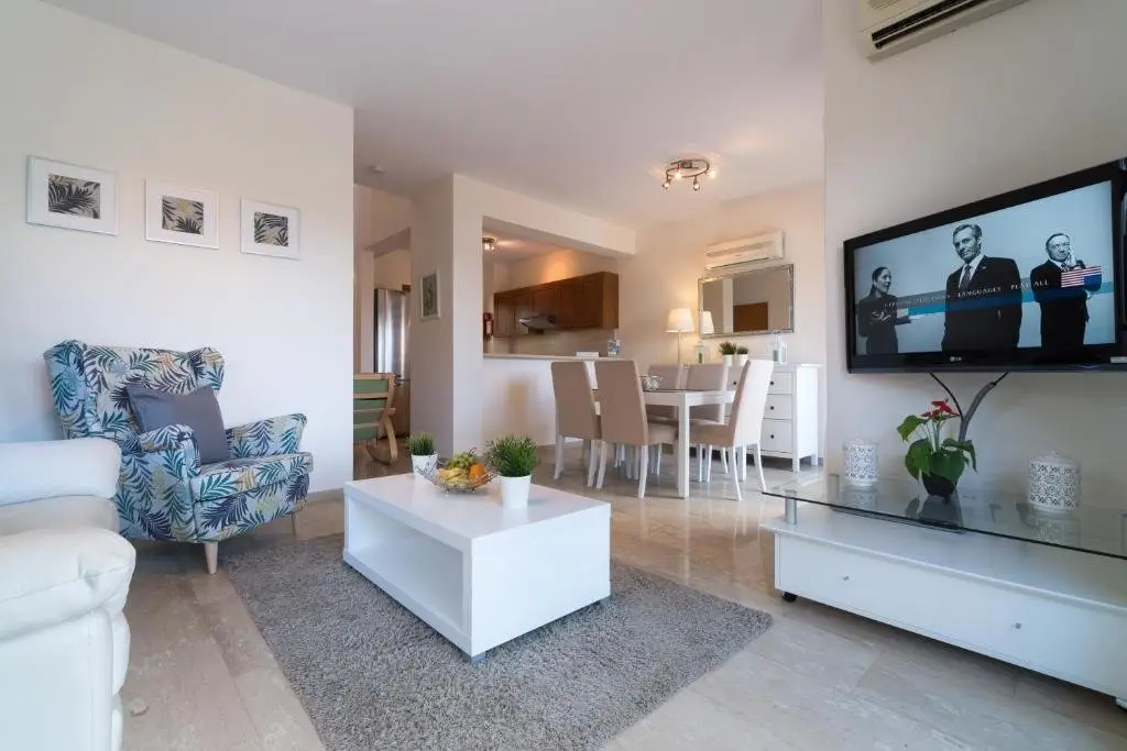 Куклия: Lovely 2 bedroom Villa Kornos HG33 with private pool and golf course views, In the heart of Aphrodite Hills, near resort centre
