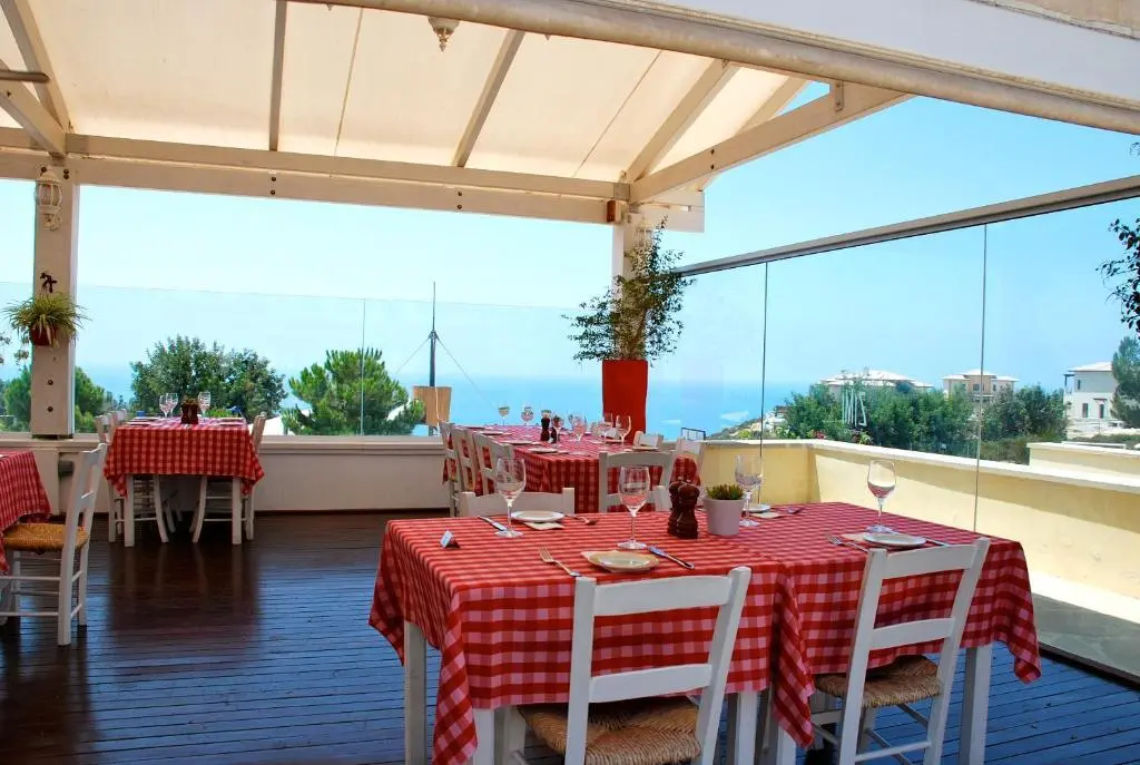 Куклия: 2 bedroom Villa Iremos with private pool and sea views, Aphrodite Hills Resort