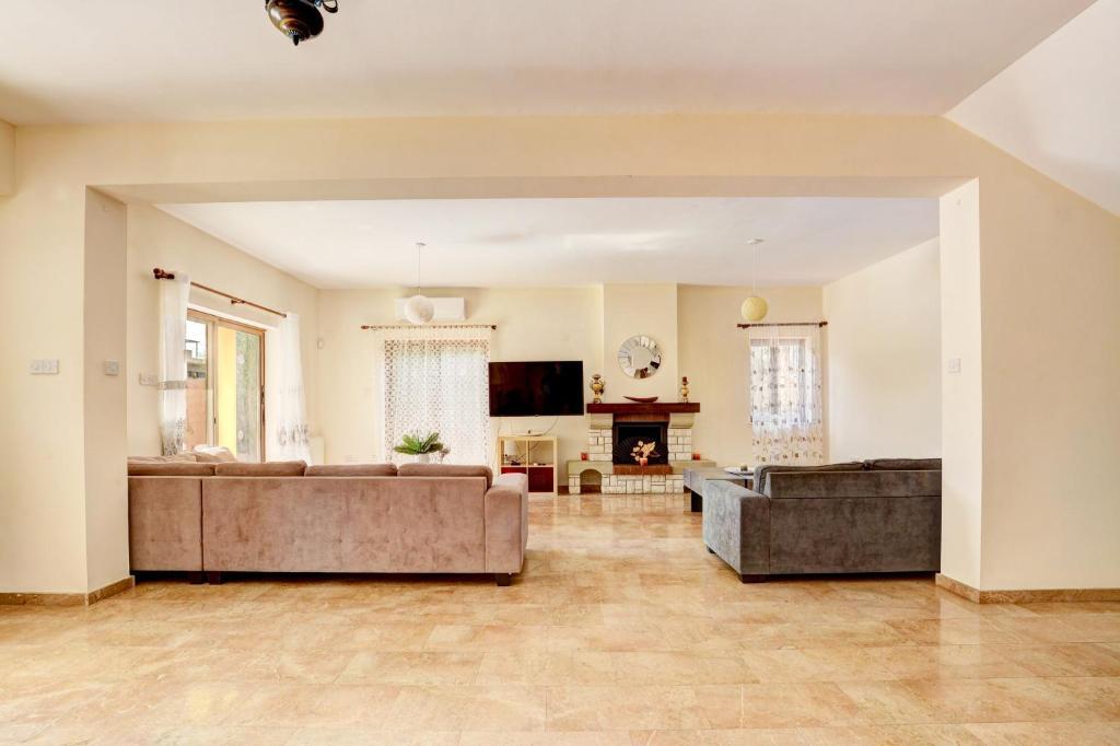 Айя-Напа: Villa Eva