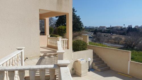Пафос: Panorama Court