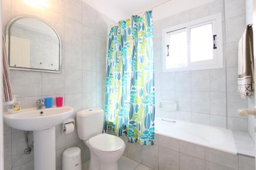 Пафос: Victor Apartment