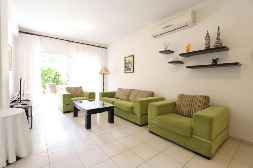 Пафос: Victor Apartment