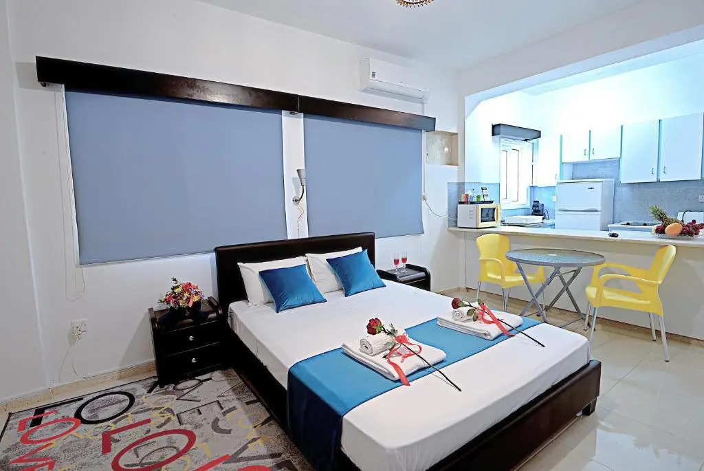 Айя-Напа: Pieris Apartments