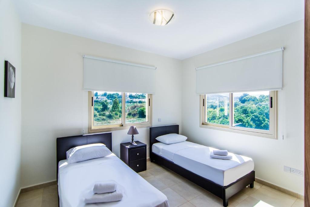 Полис Хрисохус: Green Valley Villa V8, Walking Distance To Polis