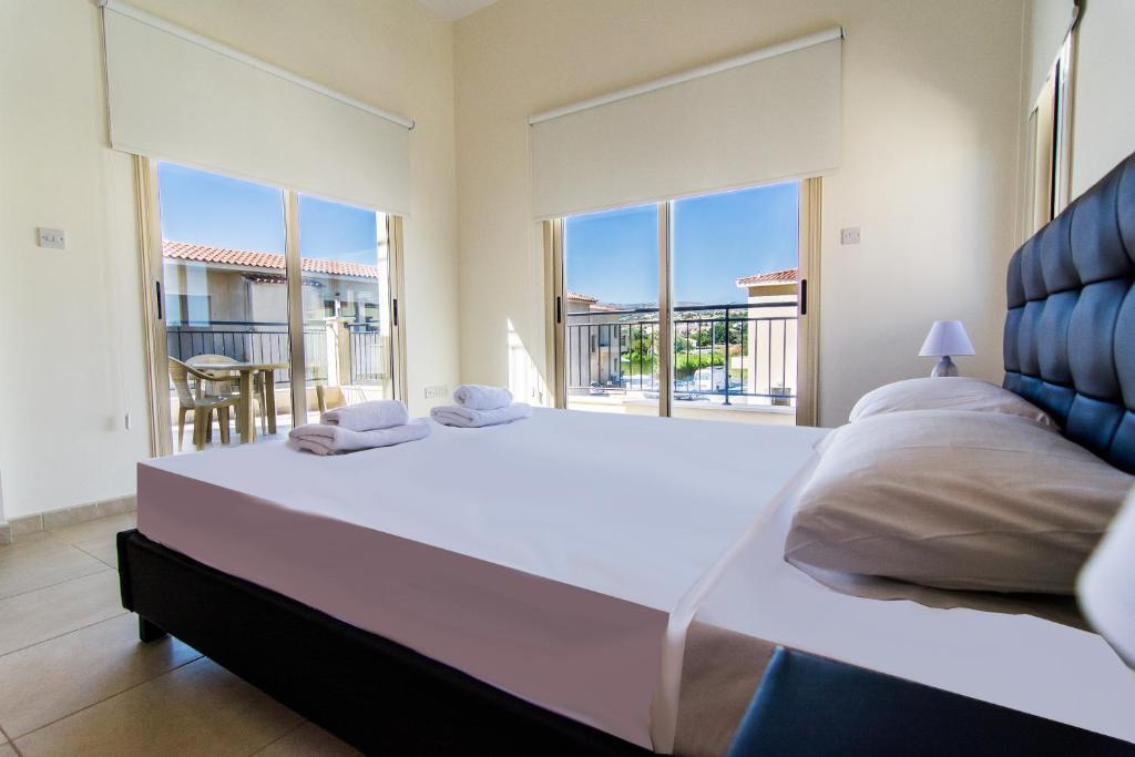 Полис Хрисохус: Green Valley Villa V8, Walking Distance To Polis