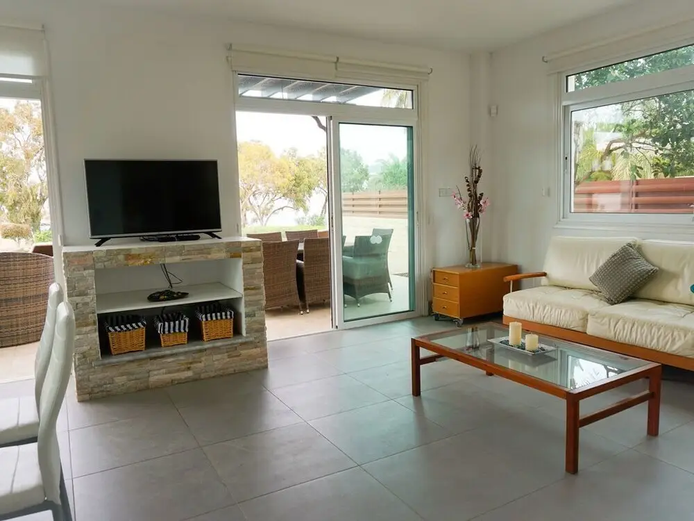 Протарас: Beach Front Bella Vista - Superb Villa 10 Min Walk To Fig Tree Bay