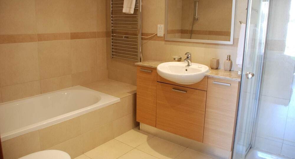 Куклия: Fantastic 3 bedroom pool side ground floor apartment 'BE01'; communal pool and resort facilities, Theseus Village on Aphrodite Hills Resort