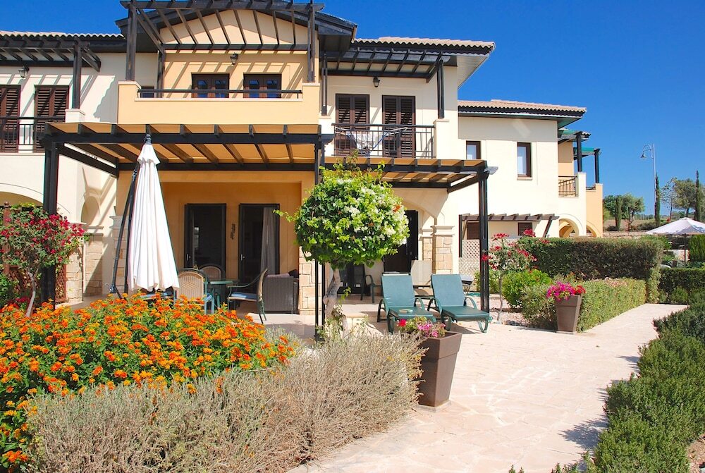 Lovely 3 bedroom ground floor apartment 'D01' - amazing golf and sea views, communal pool and resort facilities, Orpheus Village, Aphrodite Hi — фото 1