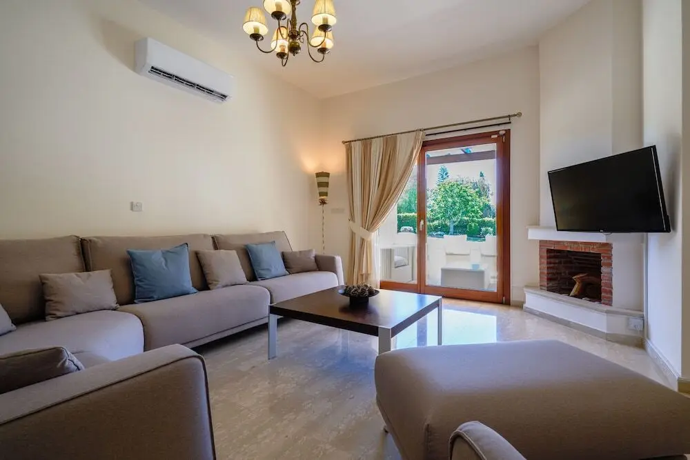 Куклия: 3 bedroom Villa Lara 11 with 10x5m private pool, within walking distance to resort village square