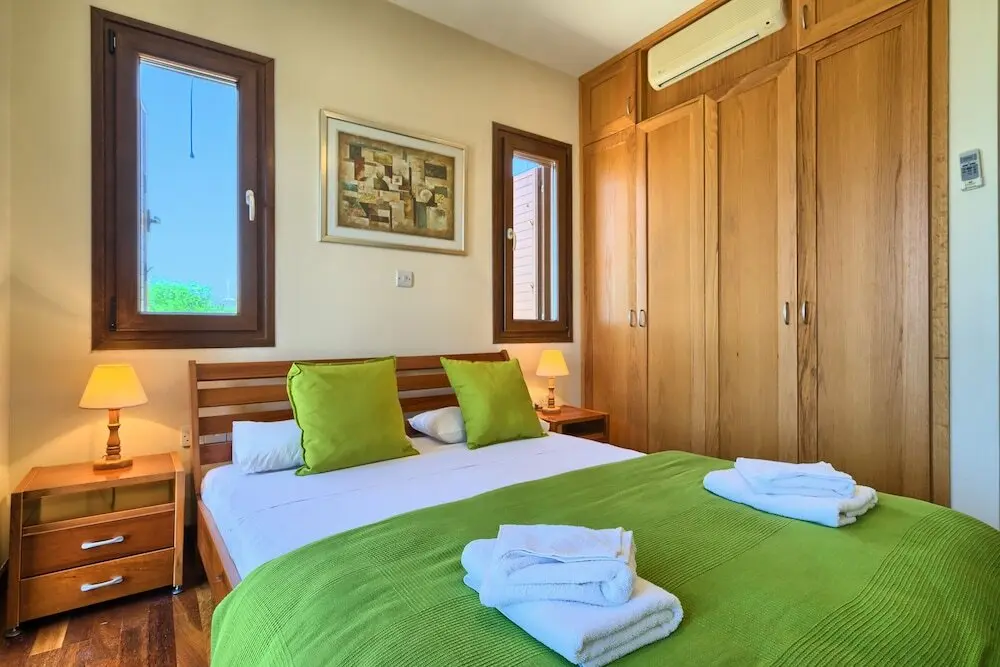 Куклия: Lovely 2 Bedroom Apartment 'E11' - with Pretty Views, Communal Pool And Resort Facilities, Orpheus Village on Aphrodite Hills Resort
