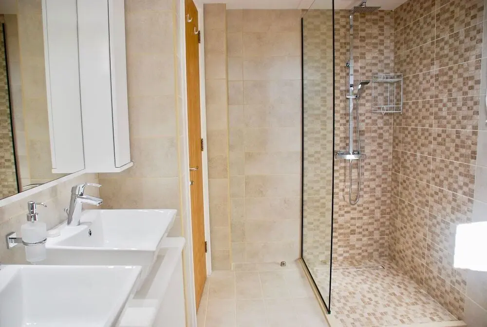 Куклия: Lovely 2 Bedroom Apartment 'E11' - with Pretty Views, Communal Pool And Resort Facilities, Orpheus Village on Aphrodite Hills Resort