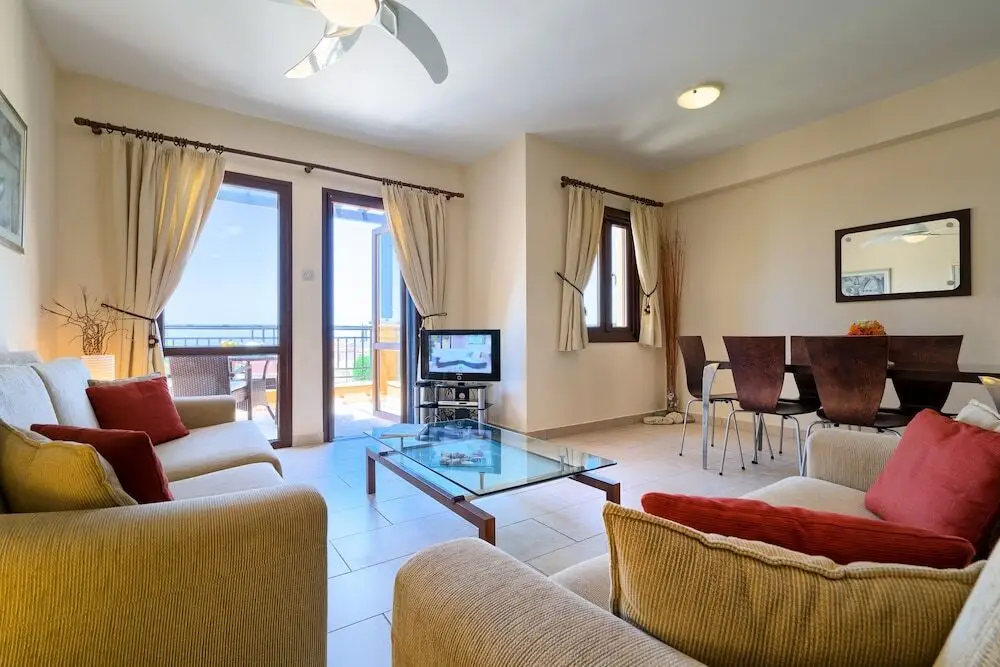 Куклия: Lovely 2 Bedroom Apartment 'E11' - with Pretty Views, Communal Pool And Resort Facilities, Orpheus Village on Aphrodite Hills Resort