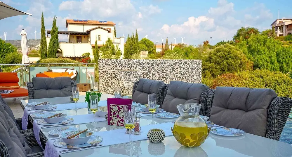 Куклия: Stunning 3 bedroom villa 'JZ02' with private pool, beautiful interiors, communal pool and resort facilities, Zephyros Village, Aphrodite Hills