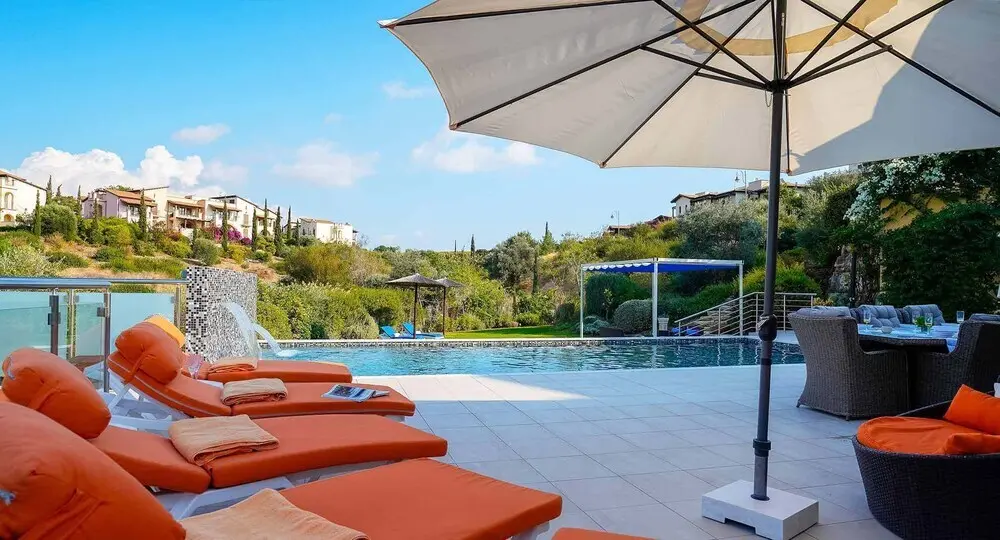 Куклия: Stunning 3 bedroom villa 'JZ02' with private pool, beautiful interiors, communal pool and resort facilities, Zephyros Village, Aphrodite Hills
