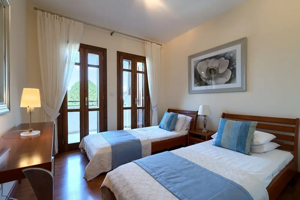 Куклия: Apartment DD12 - Chloe
